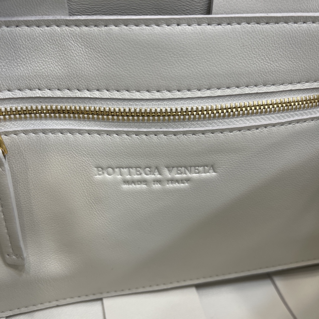 Bottega Veneta Crossbody Bag-23*15*6CM