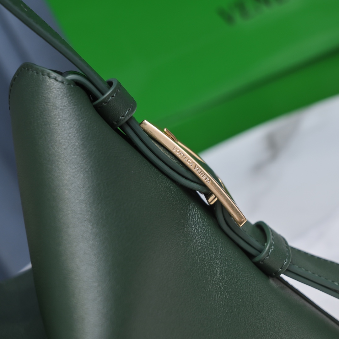 Bottega VenetaCradle Tote-30x23x16CM
