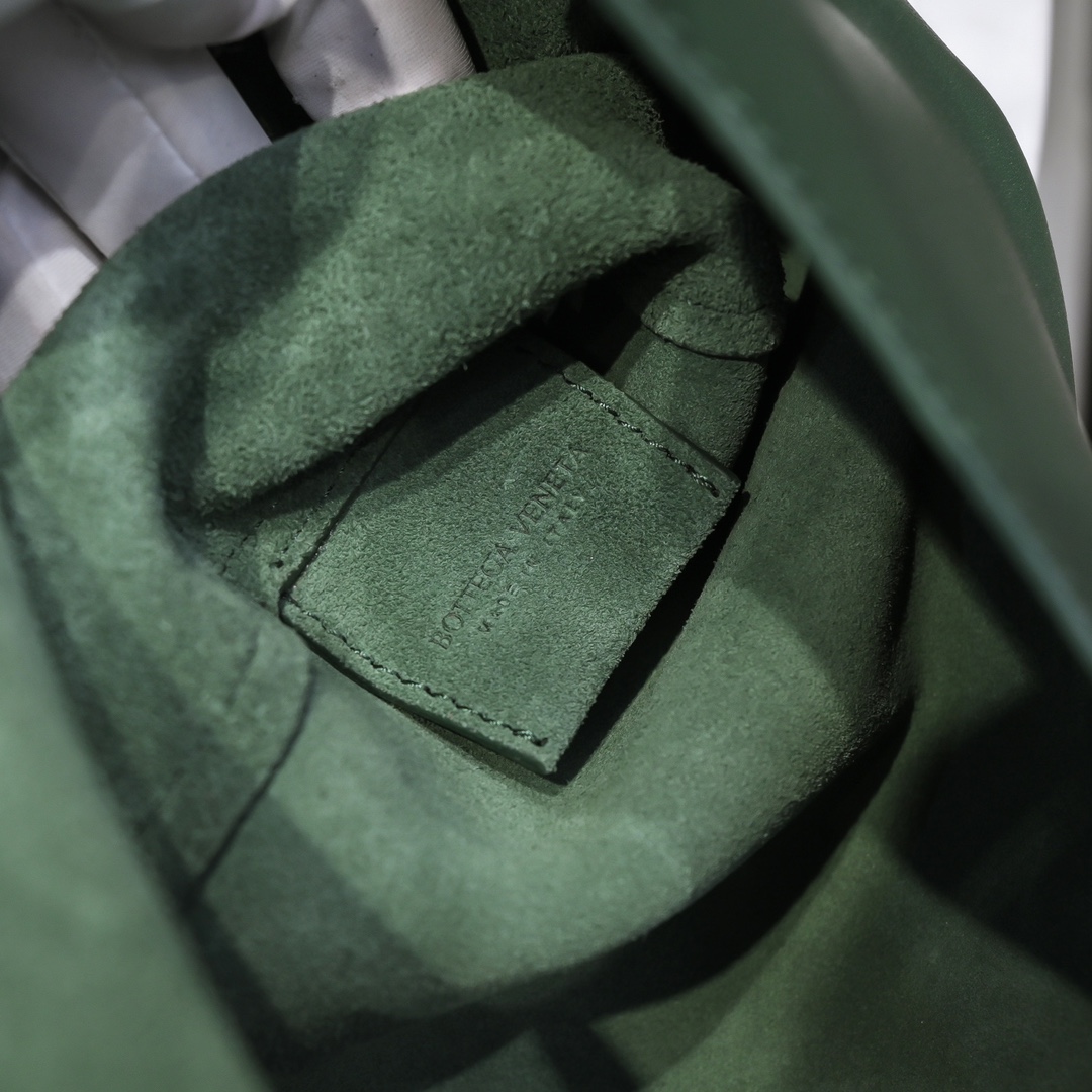 Bottega VenetaCradle Tote-30x23x16CM