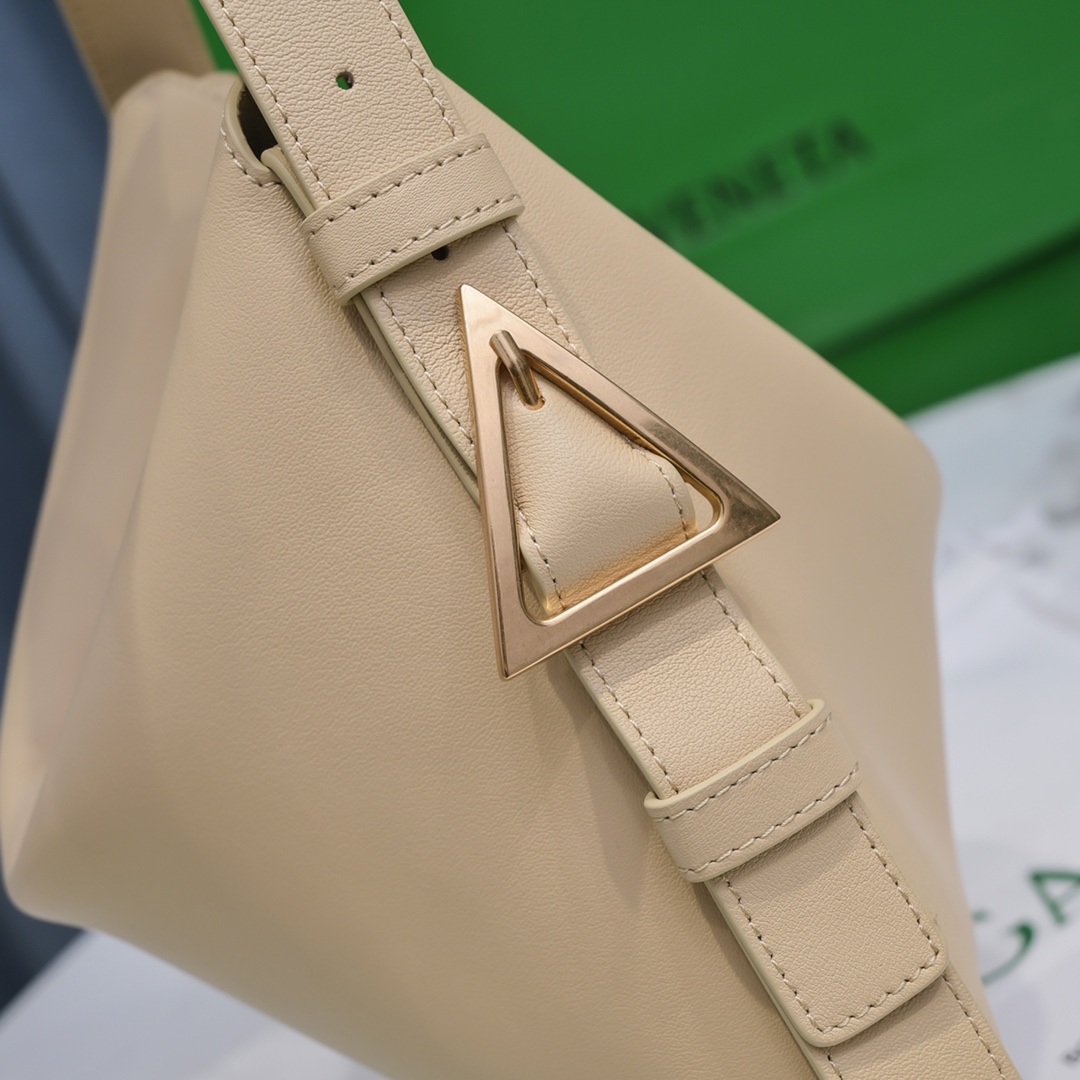 Bottega VenetaCradle Tote-30x23x16CM