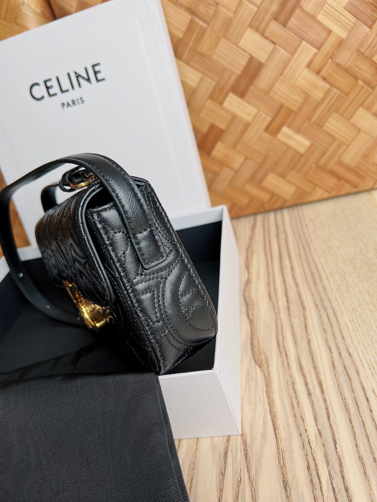 Celina Quilted LambTriomphe Bag-20 X 10 X 4CM