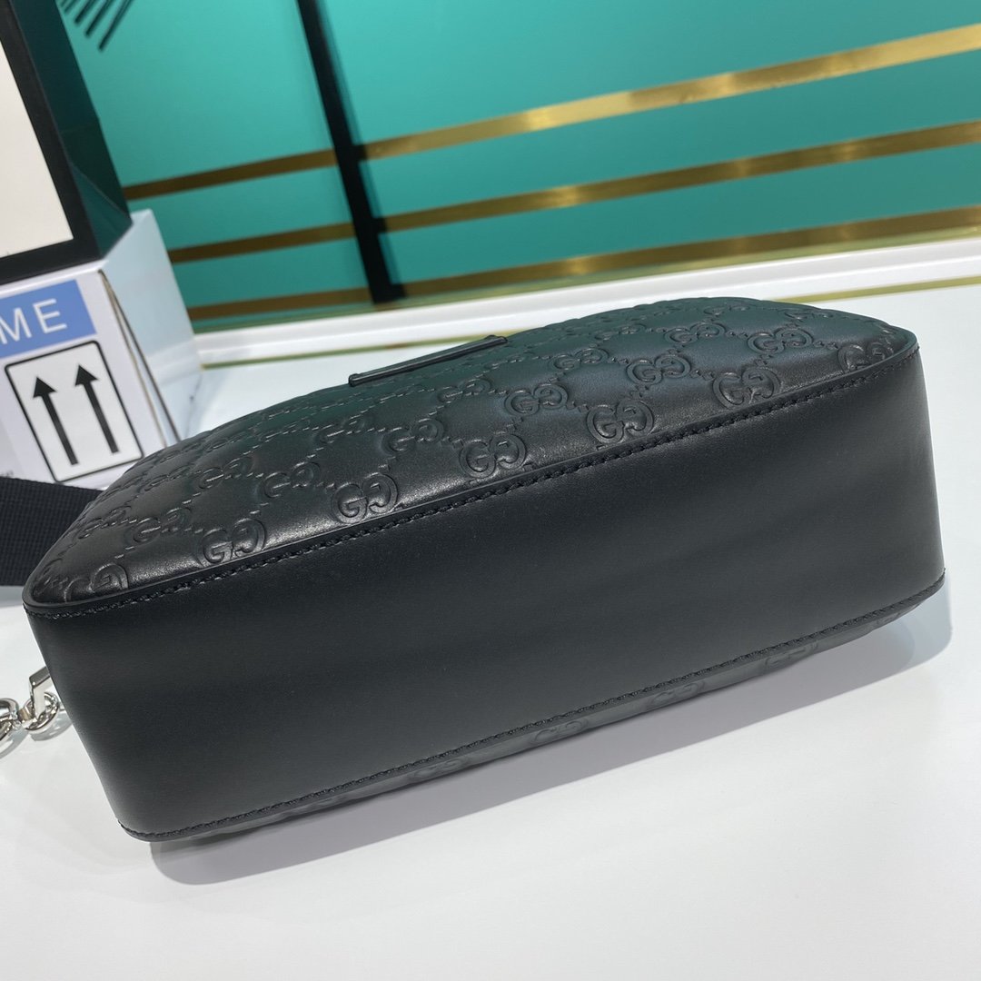 Gucci GG Embossed Crossbody Bag-24*14*7CM