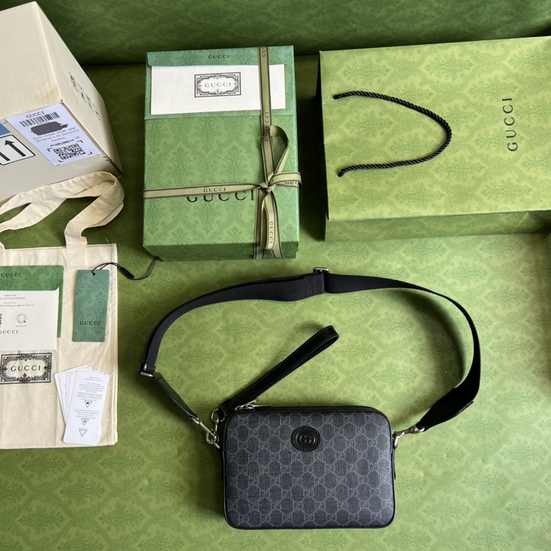 Gucci Vintage GG Supreme-24.5x 16x 4.5CM