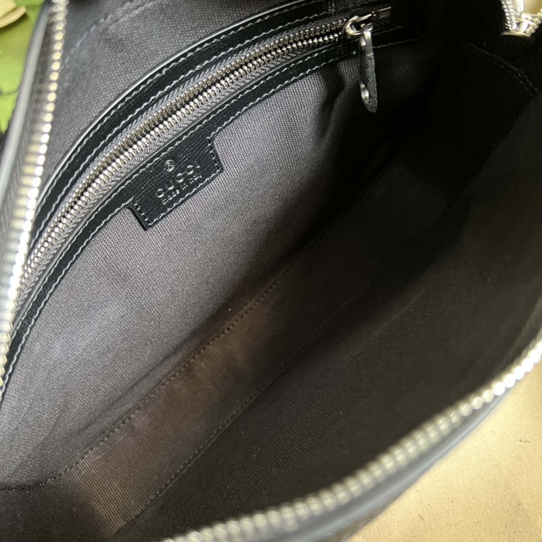 Gucci Vintage GG Supreme-24.5x 16x 4.5CM