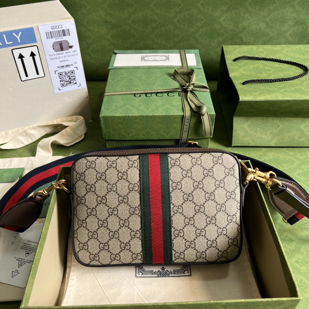 Gucci Vintage GG Supreme-24.5x 16x 4.5CM