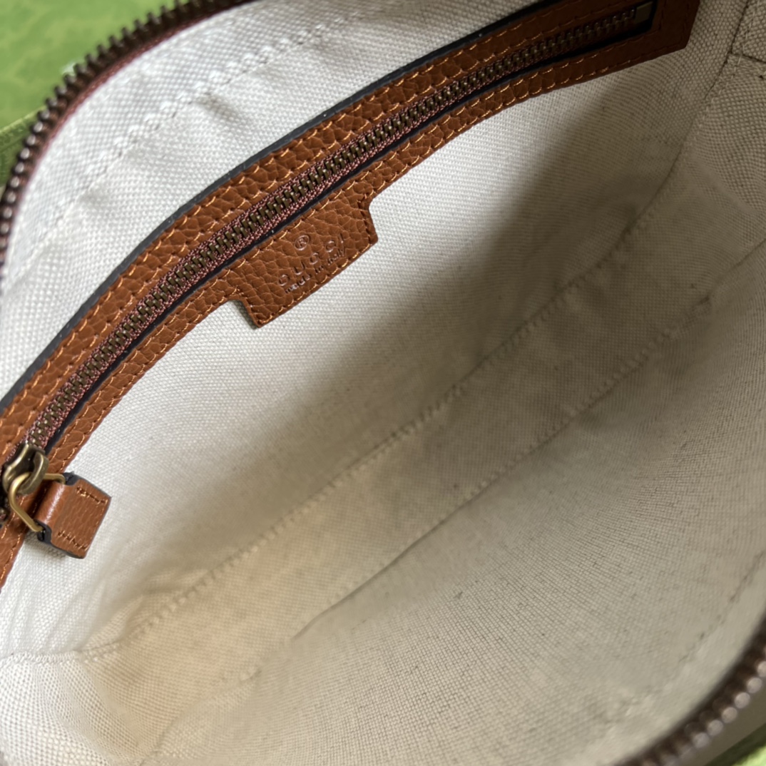 Gucci Vintage GG Supreme-24.5x 16x 4.5CM