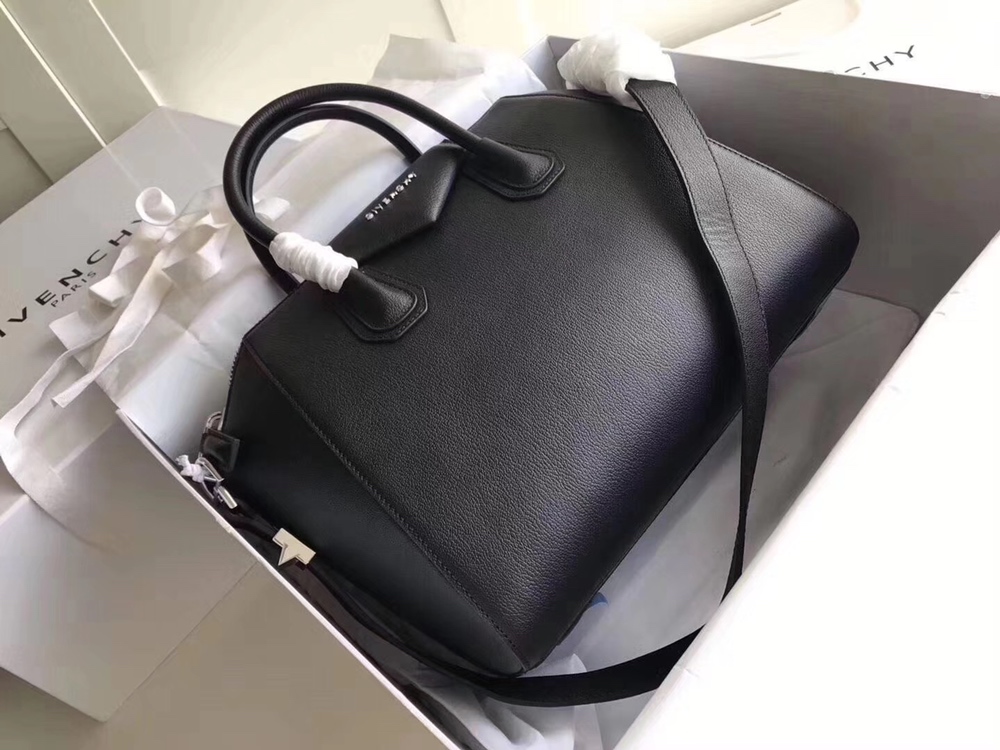 Gienvchy Antigona Tote-33*18*26CM