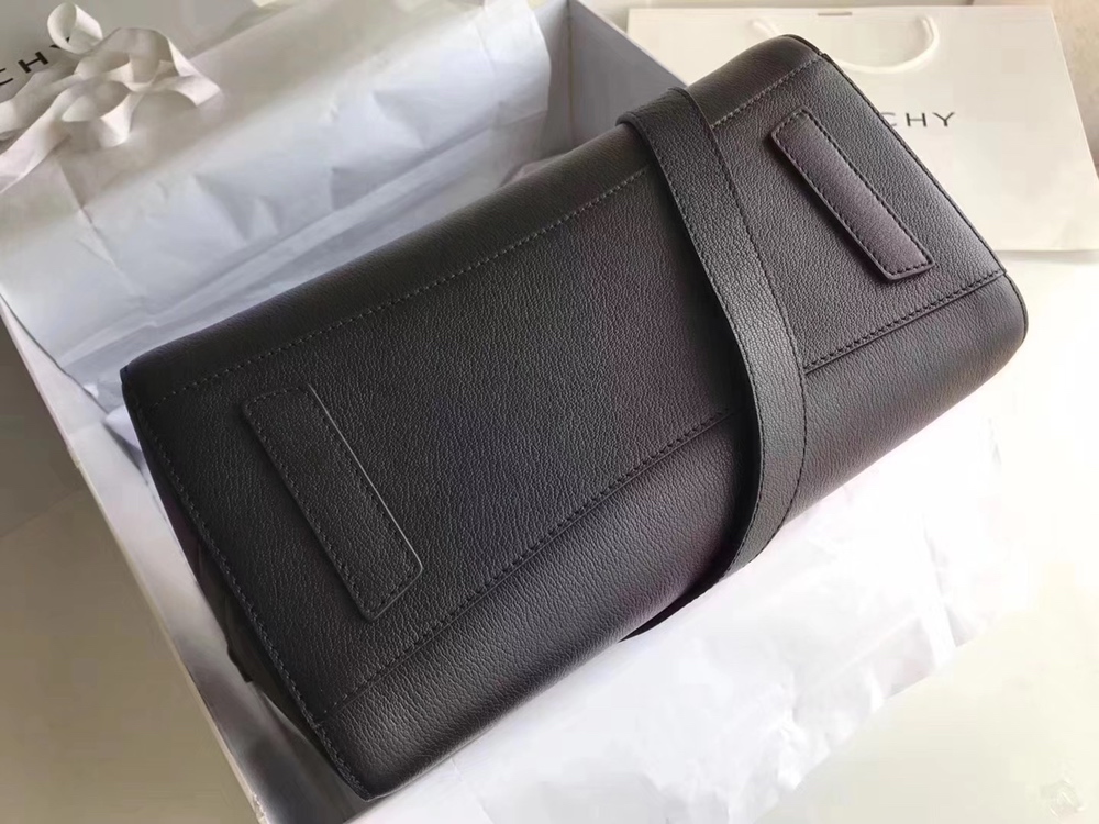 Gienvchy Antigona Tote-33*18*26CM