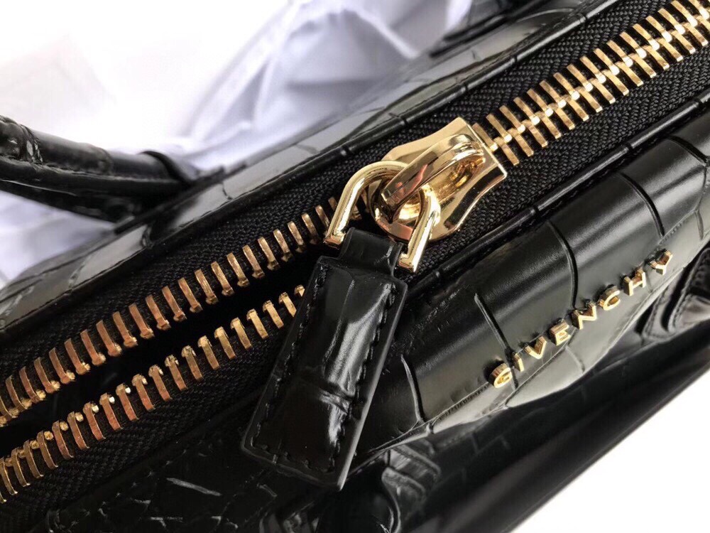 Gienvchy Antigona Handbags-28*17*35CM