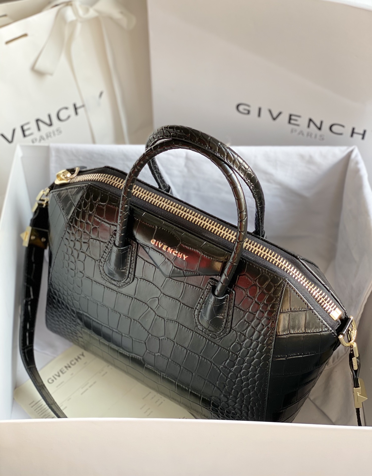 Gienvchy Antigona Handbags-33*18*26*41CM
