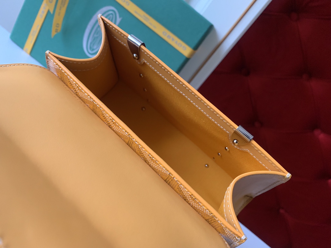 Goyard Coated Canvas and Leather Saigon Top Handle Bag-21CM