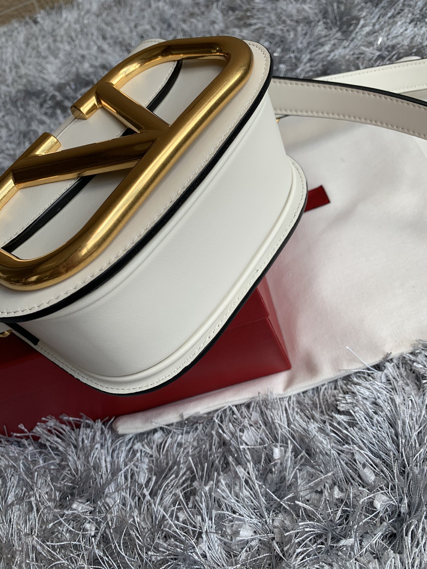 Valentino Garavani Supervee Handbags-18*8*15CM