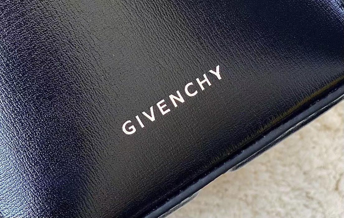 Gienvchy Cutout Bucket-16*11*11 CM