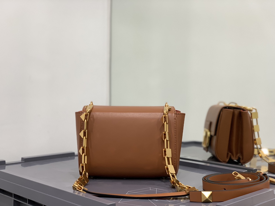 Valentino Handbags-20*15*7CM