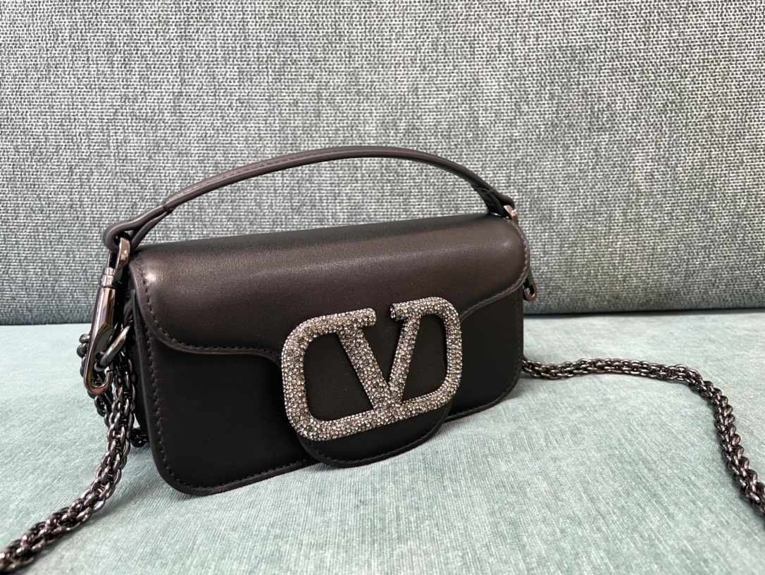 Valentino Handbags-20*15*7CM Valentino Handbags-20*15*7CM