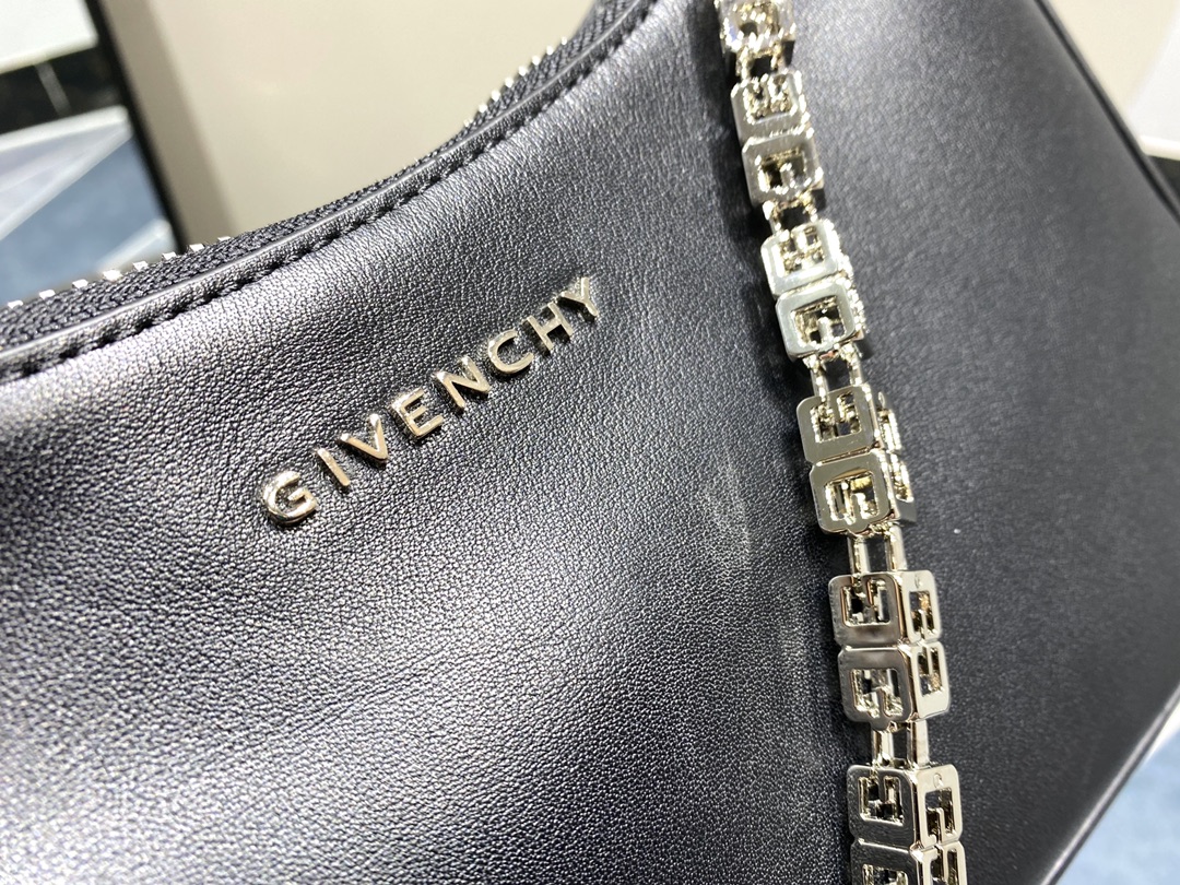 Gienvchy Moon Cut Hobo-25x7x12CM