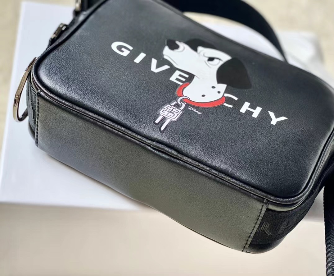 Gienvchy Waist Bag-16x11x8CM