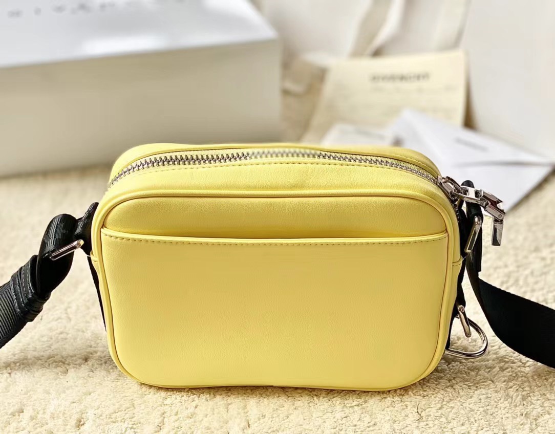 Gienvchy Waist Bag-16x11x8CM