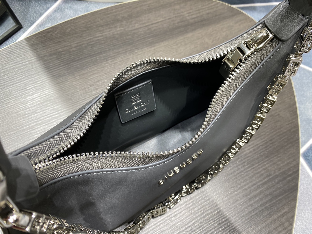 Gienvchy Moon Cut Hobo-25x7x12CM