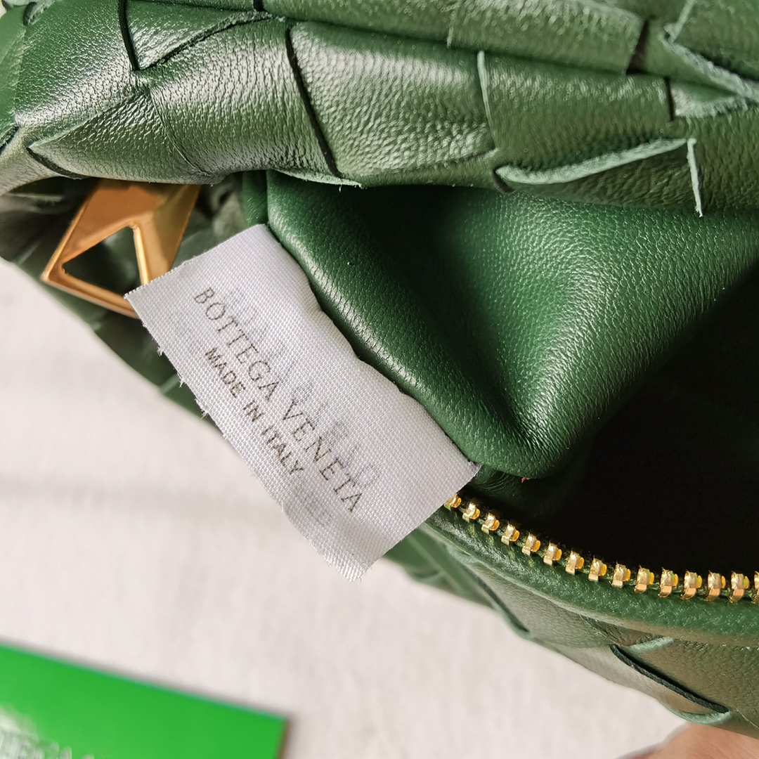 Bottega Veneta Jodie Hobo-23x28x8CM