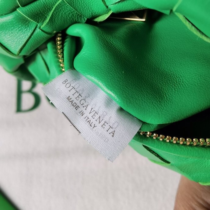 Bottega Veneta Jodie Hobo-23x28x8CM