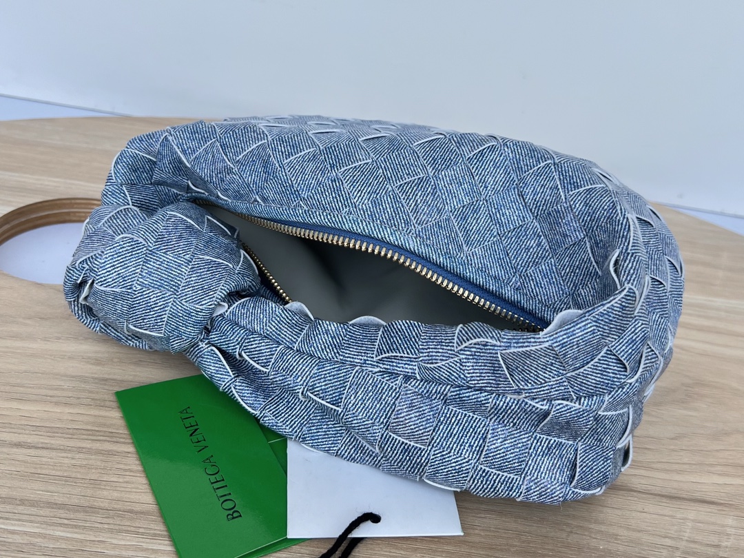 Bottega Veneta Jodie Hobo-23x28x8CM