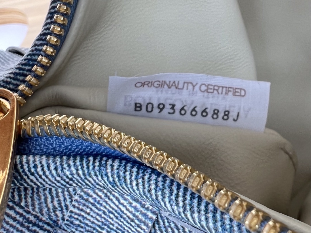 Bottega Veneta Jodie Hobo-23x28x8CM