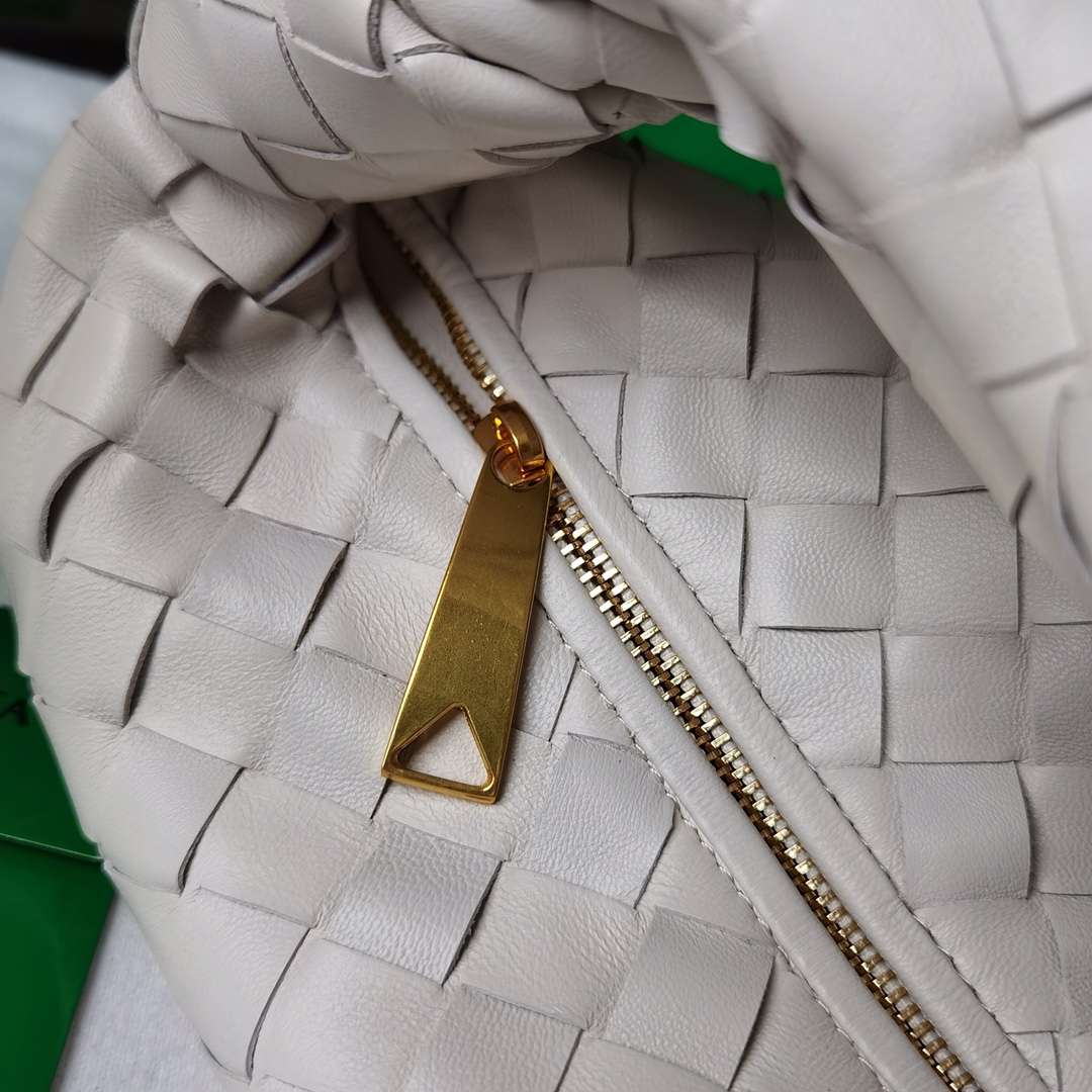 Bottega Veneta Jodie Hobo-23x28x8CM
