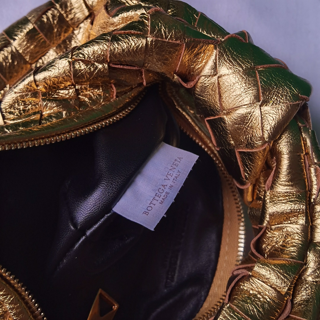 Bottega Veneta Jodie Hobo-23x28x8CM