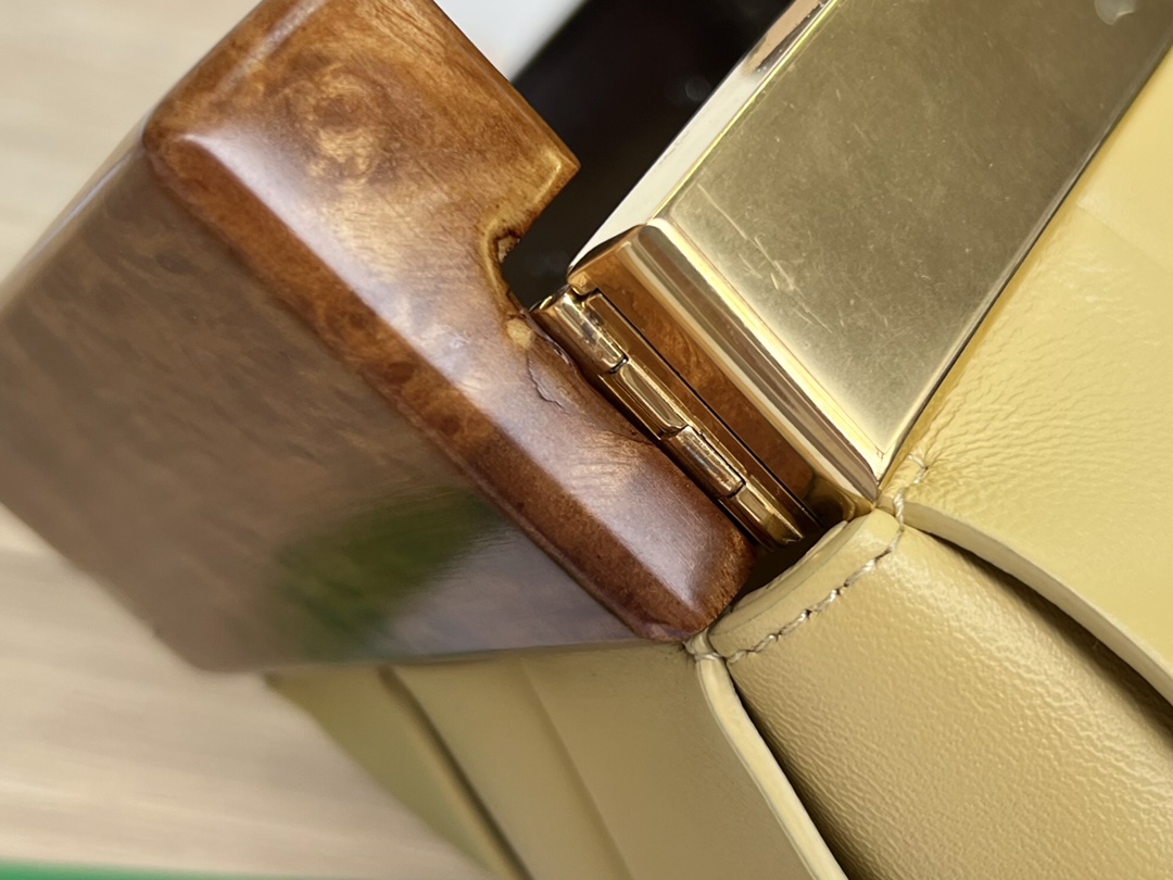 Bottega Nappa Pouch-28*26*5CM