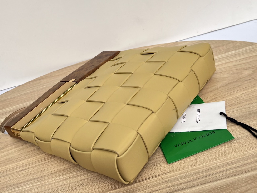 Bottega Nappa Pouch-28*26*5CM
