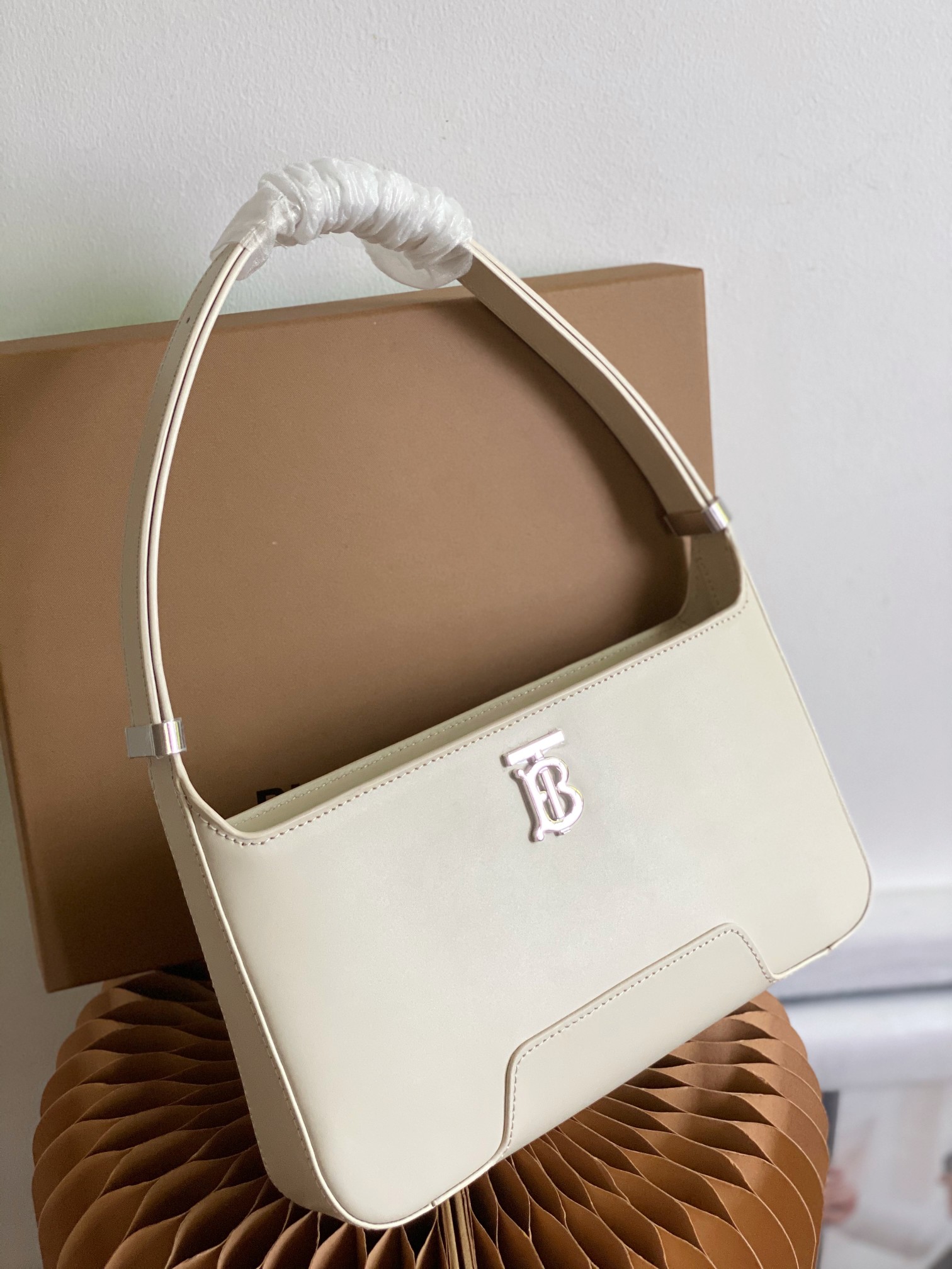 Burberry Thomas Burberry Bag-28 x 5 x 14CM