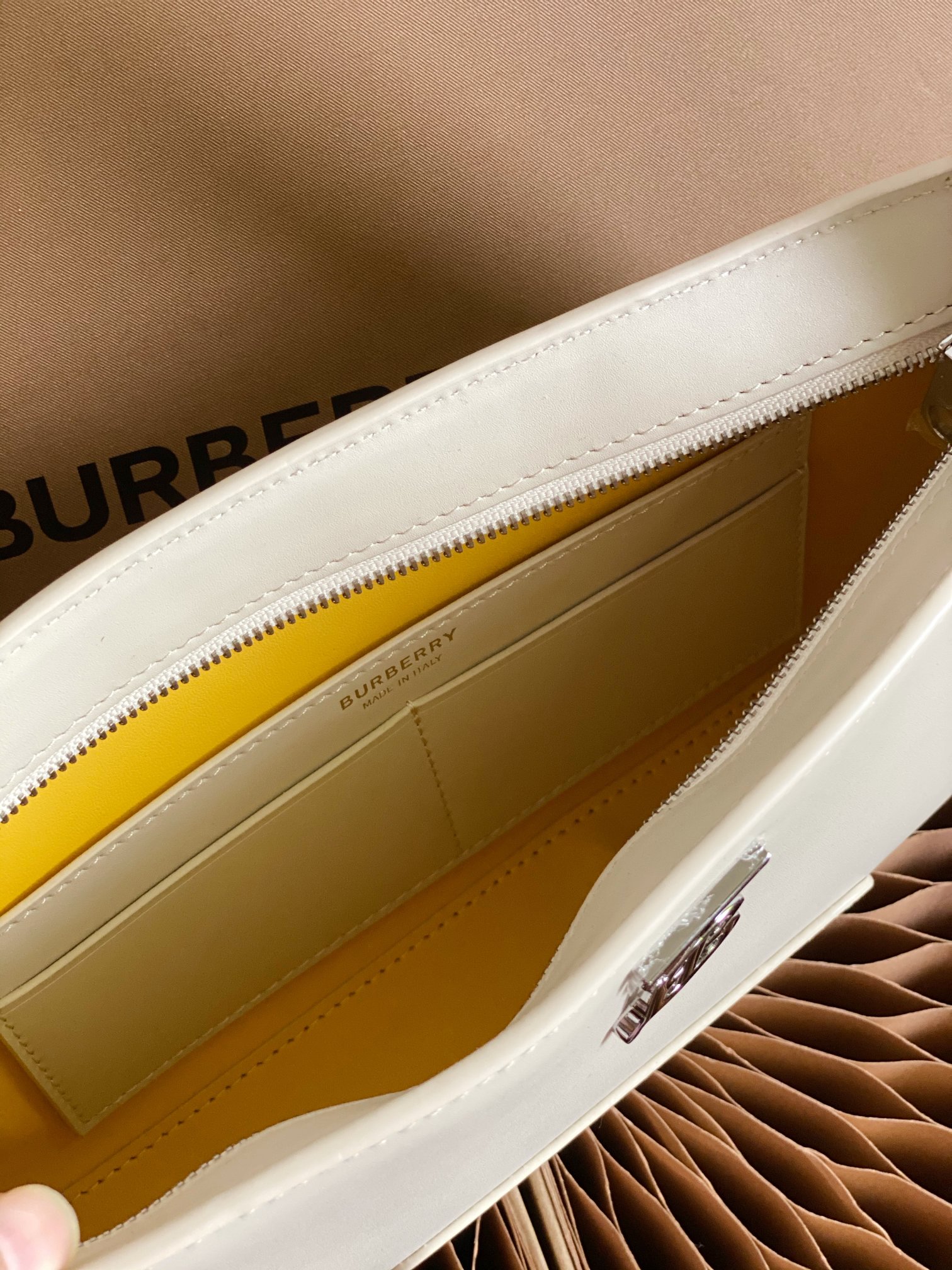 Burberry Thomas Burberry Bag-28 x 5 x 14CM
