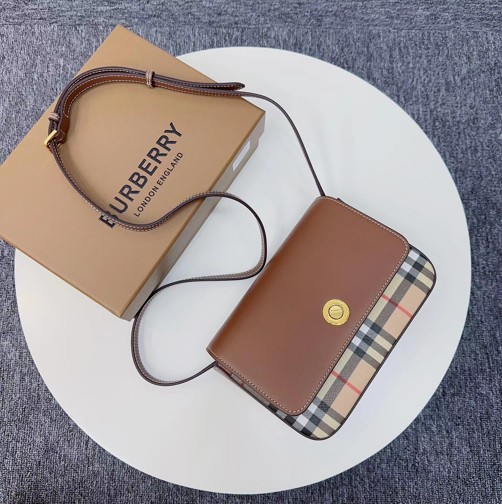 Burberry Crossbody Bag-19.5*7*16CM