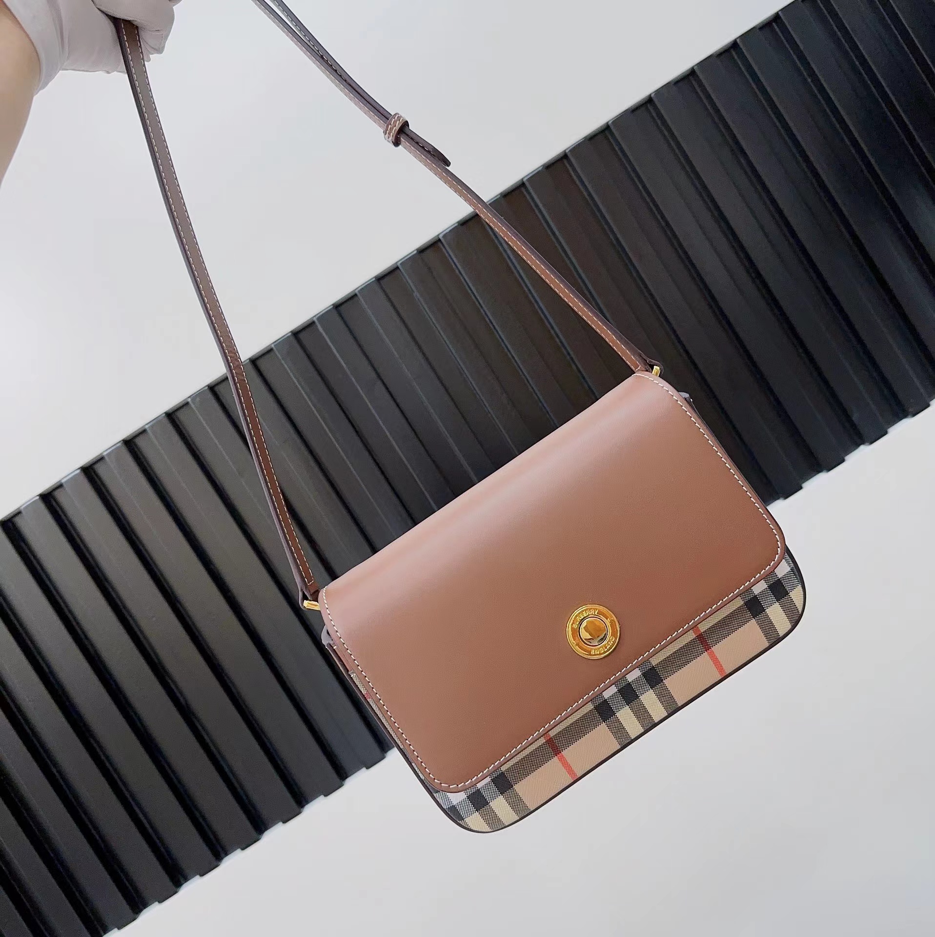 Burberry Crossbody Bag-19.5*7*16CM