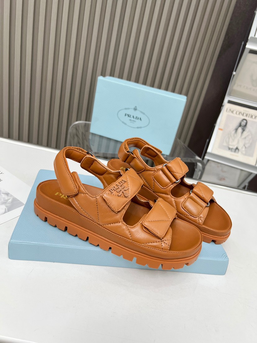 Prada Slides
