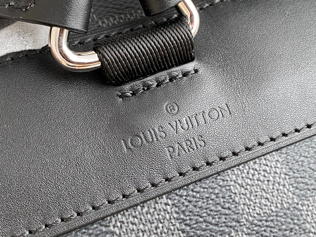 Louis Vuitton Christopher Backpack M41379-32*39*12CM