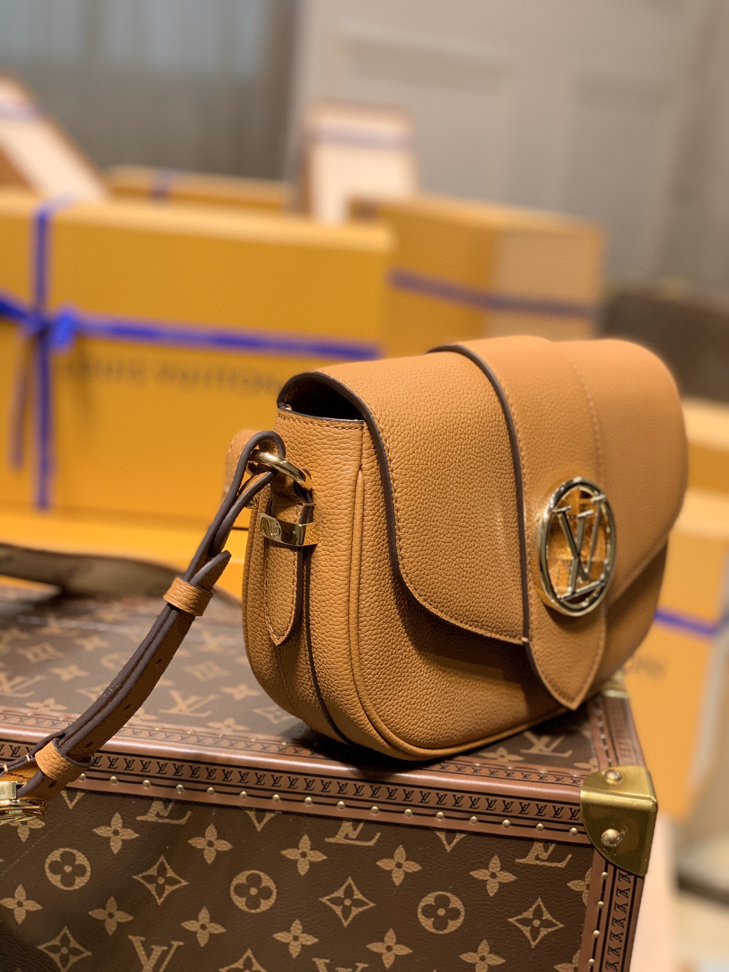 Louis Vuitton Pont 9 Soft Handbags-M58967-25*17.5*8CM Louis Vuitton Pont 9 Soft Handbags-M58967-25*17.5*8CM