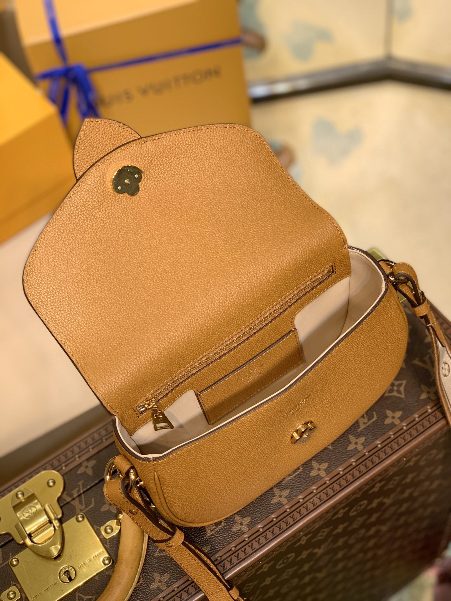 Louis Vuitton Pont 9 Soft Handbags-M58967-25*17.5*8CM Louis Vuitton Pont 9 Soft Handbags-M58967-25*17.5*8CM
