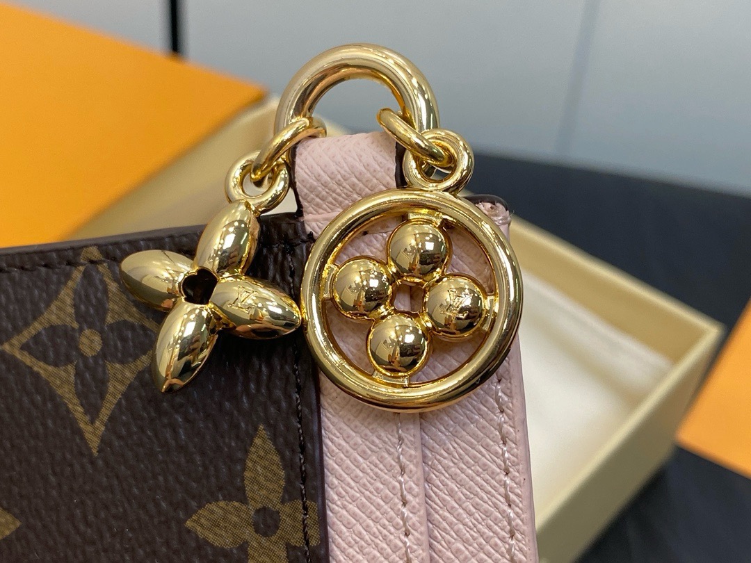 Louis Vuitton Charms Wallet-10.2*7.3*0.3CM