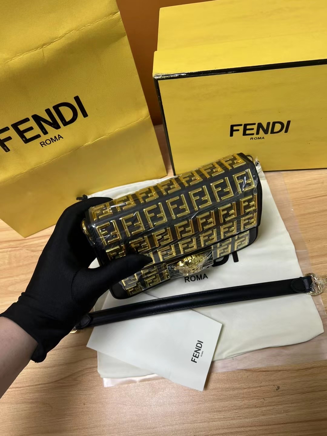 Fendi &Versace Chain Bag-20CM Fendi &Versace Chain Bag-20CM