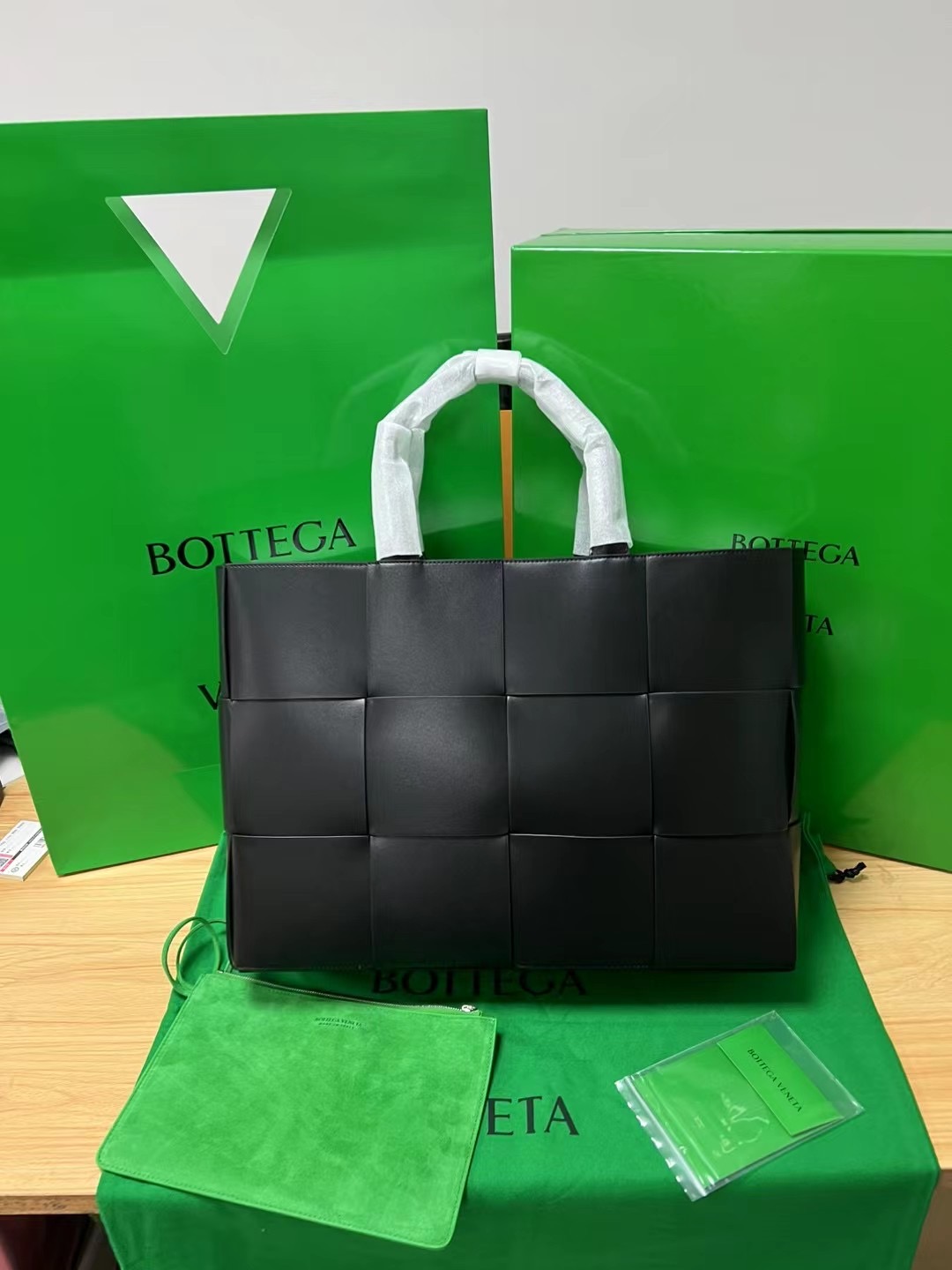 Bottega VenetaTote