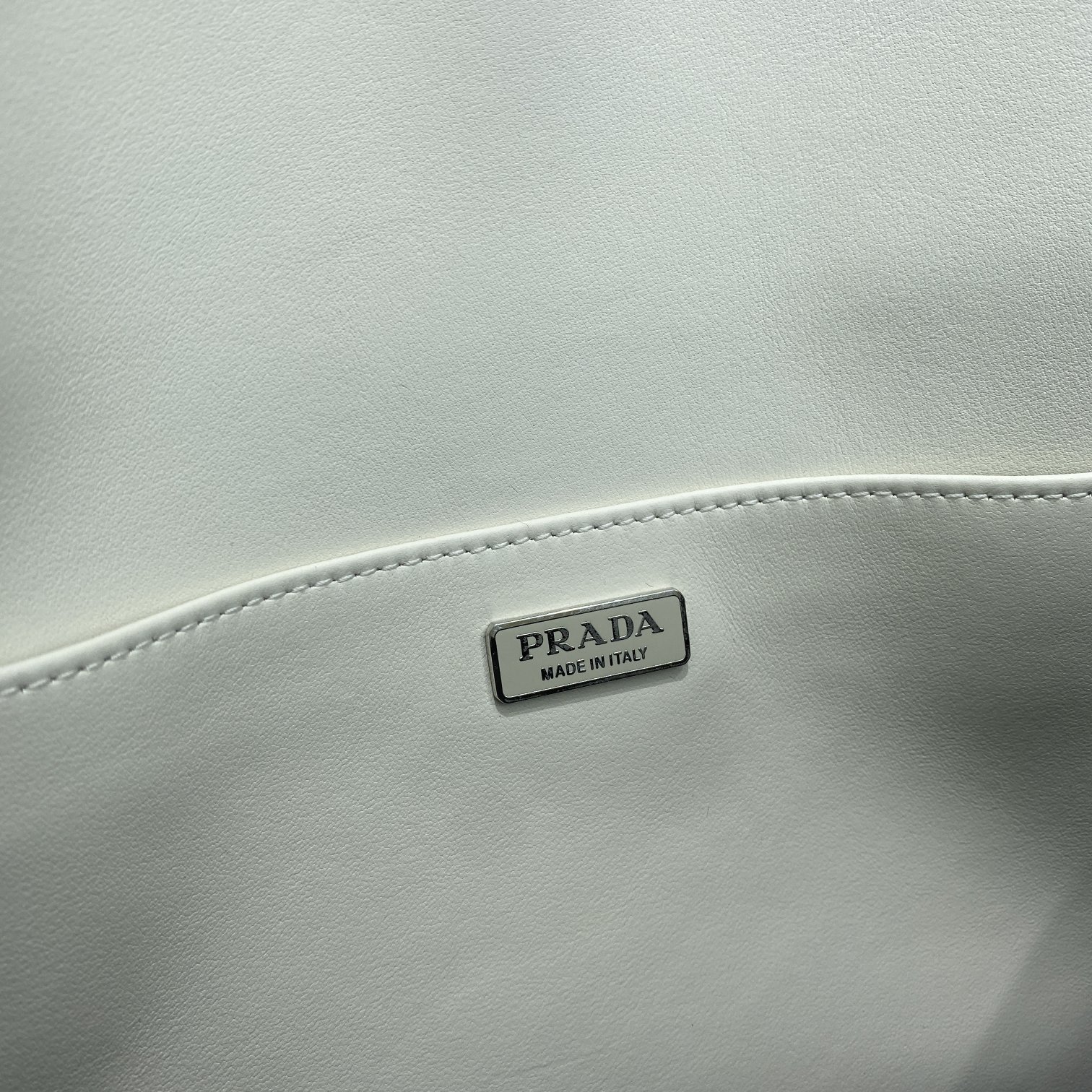 Prada Cleo Handbags-Patent Leather-30X18.5X4CM Prada Cleo Handbags-Patent Leather-30X18.5X4CM