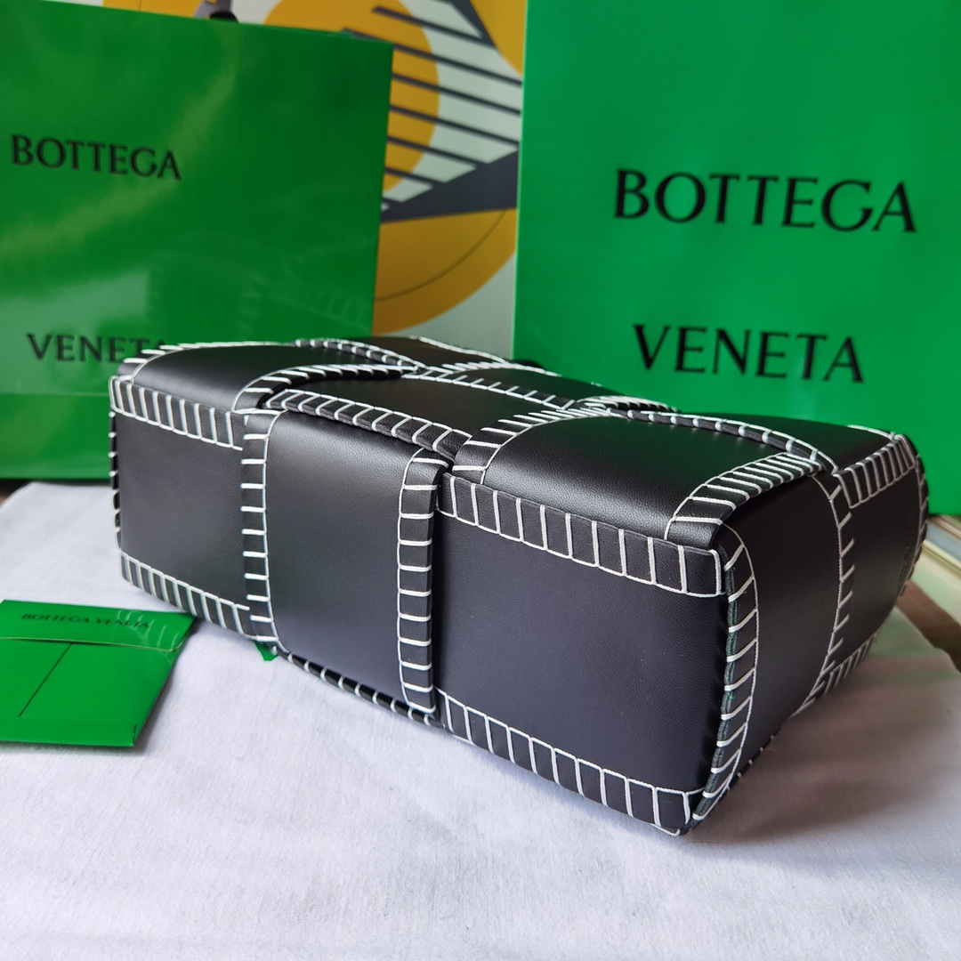 Bottega Arco Tote-30x20x11.5CM