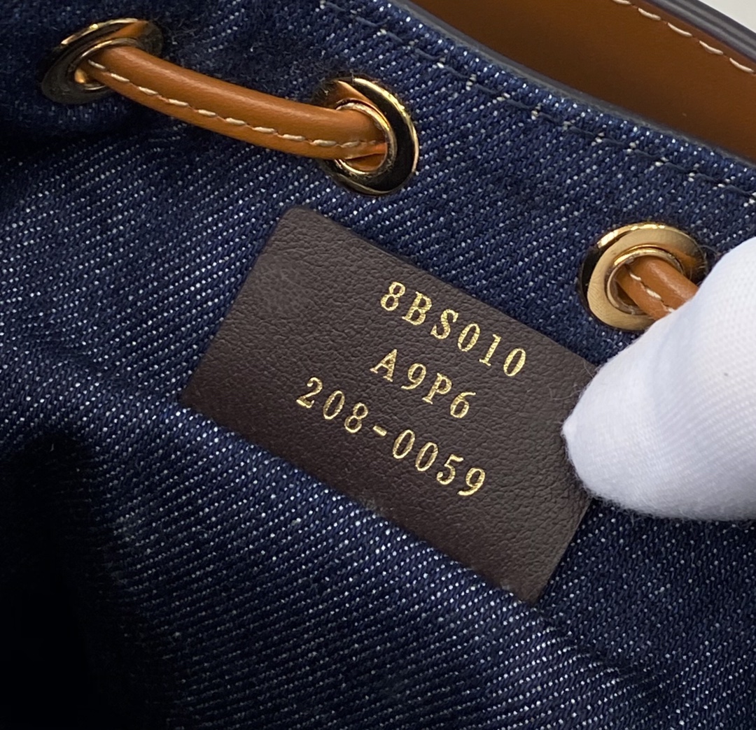 Fendi Mini Mon Tresor Bag -12x18x10CM