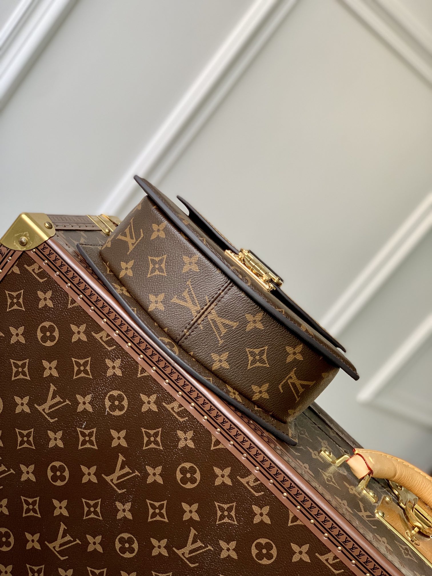 Louis Vuitton Vintage Bag-M46548-23.5*16.5*8CM
