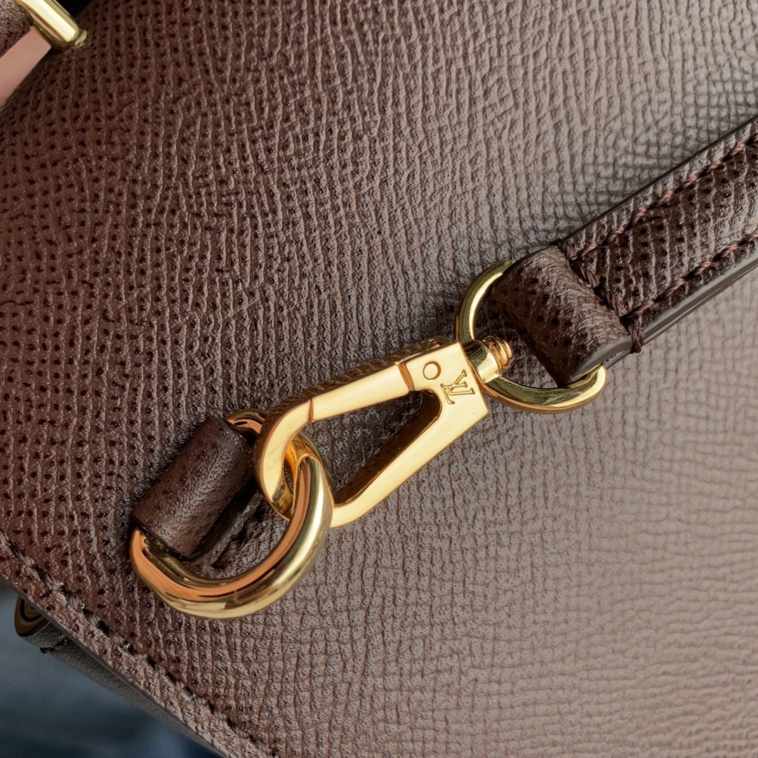 Louis Vuitton Arch Handbags-22*20*13CM