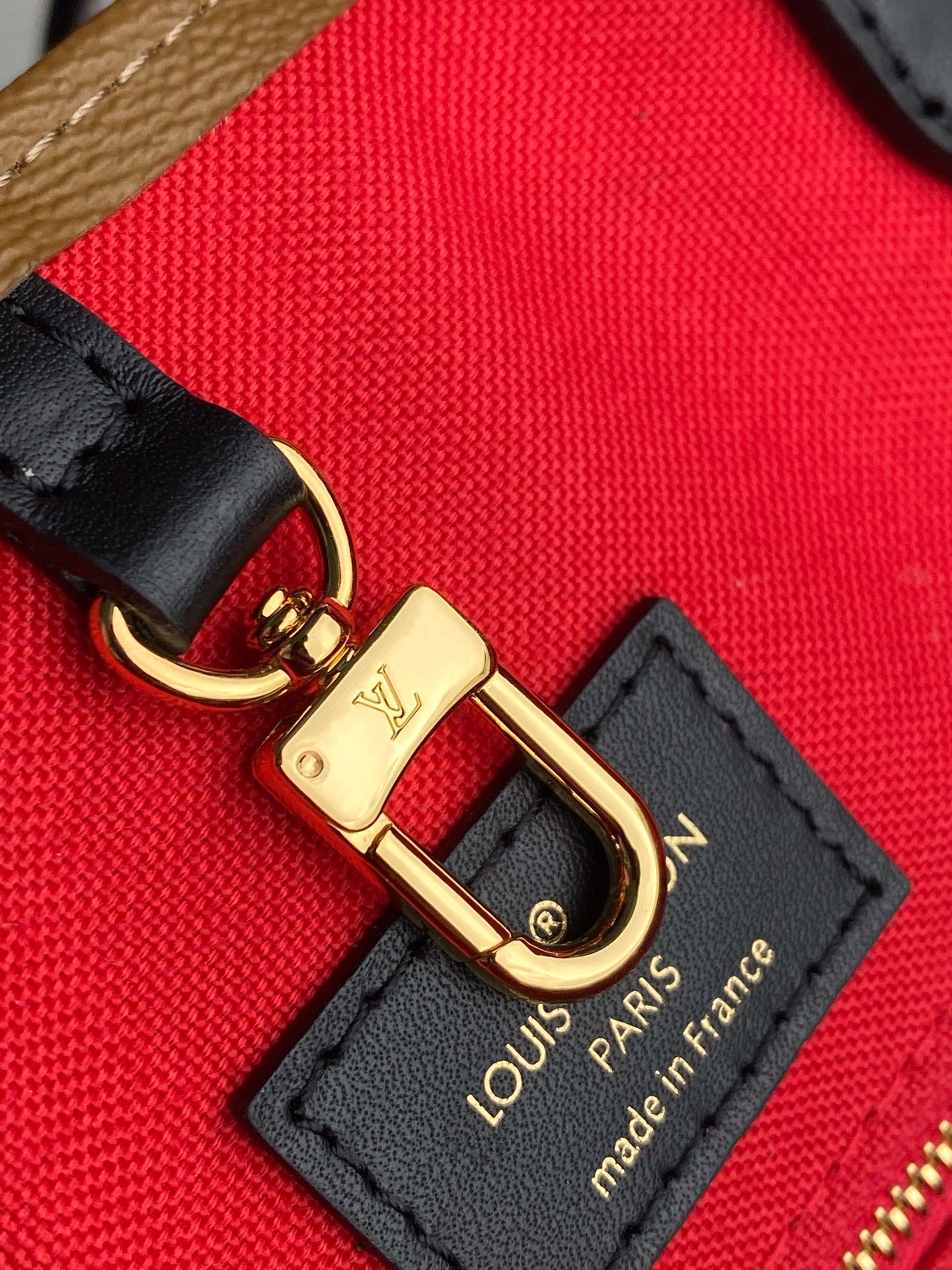 Louis Vuitton Onthego Handbag-41*34*19CM(Black strap)