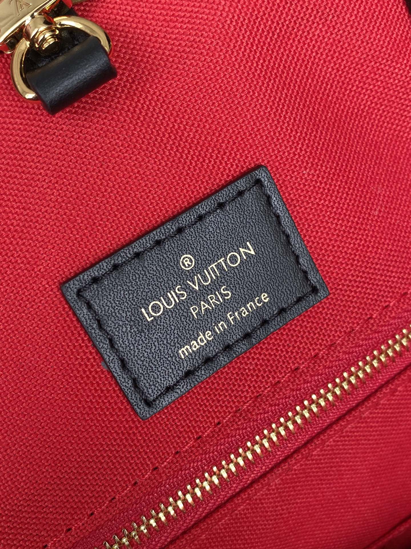 Louis Vuitton Onthego Handbag-41*34*19CM(Black strap)
