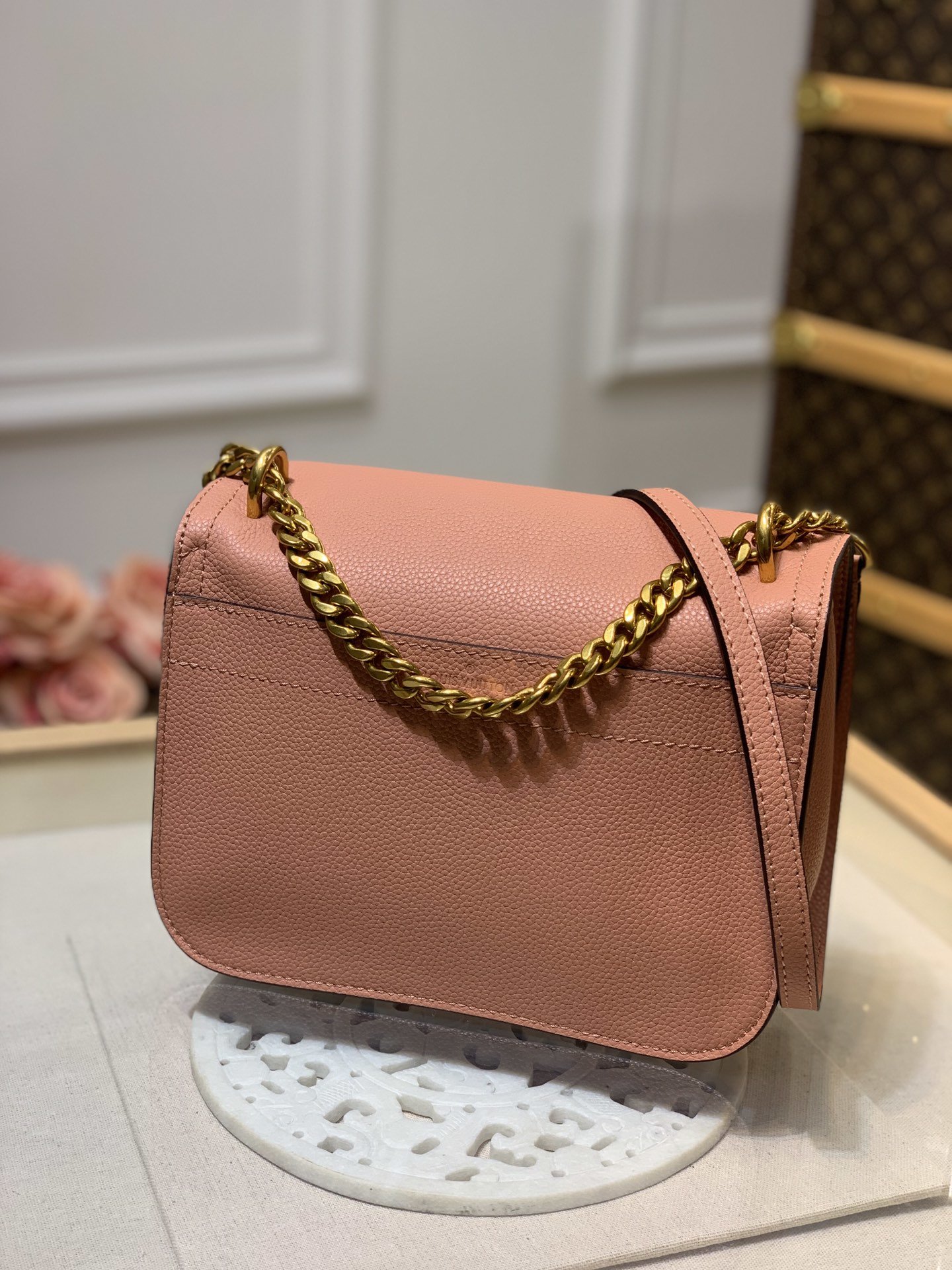 Louis Vuitton Lockme Handbags PM-M57073-23*17*11CM Louis Vuitton Lockme Handbags PM-M57073-23*17*11CM